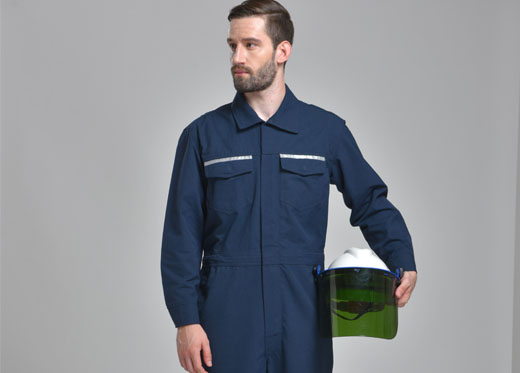  防電弧服采用什麽麵料？