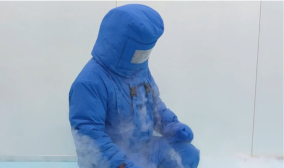 液氮防護服使（shǐ）用（yòng）注意事項