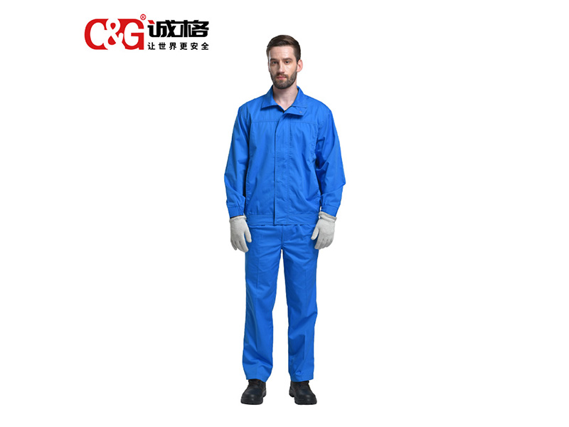 帶電作業現場，工作服的3個錯誤穿法會埋下安全隱患