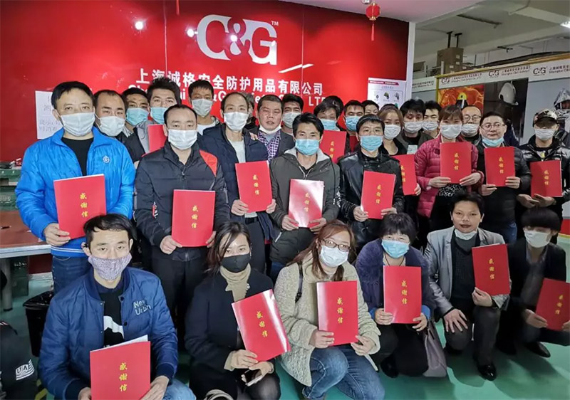 感謝你們為防疫物質生產做出的貢獻,為你們點讚!