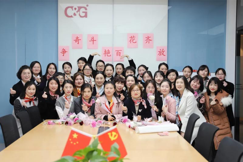 上海妖精影院黨支部聯合工會委員會組織開展三八節“女性沙龍”活動